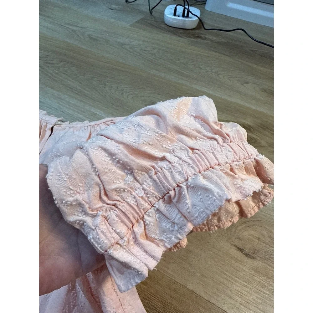 LOFT‎ (Peach) Textured Ruffle Neck Blouse Womens Size SP